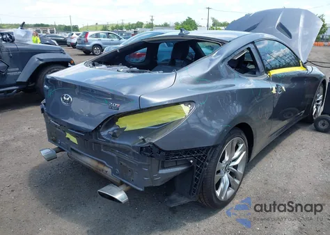 2014 Hyundai Genesis 2.0T R-Spec z USA, uszkodzony, nr VIN KMHHT6KD6EU114447